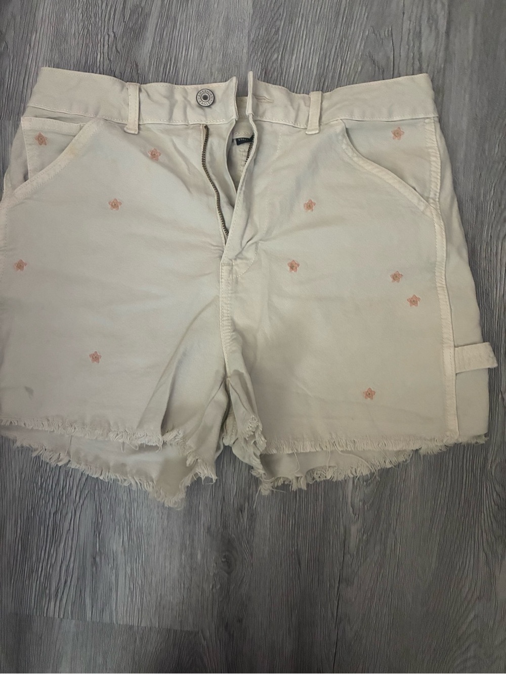 American Eagle Outfitters Cream Embroidered Frayed-Hem Jean Shorts